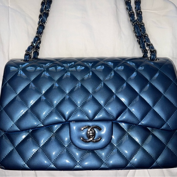 Chanel Jumbo Classic Flap Bag - Picture 6 of 7